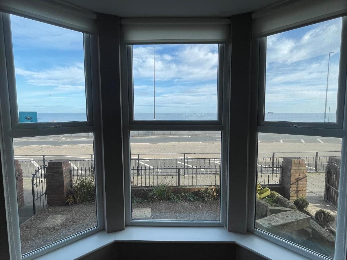 The Beach Front Apartment, Amazing Frontline Sea Views Tynemouth Esterno foto