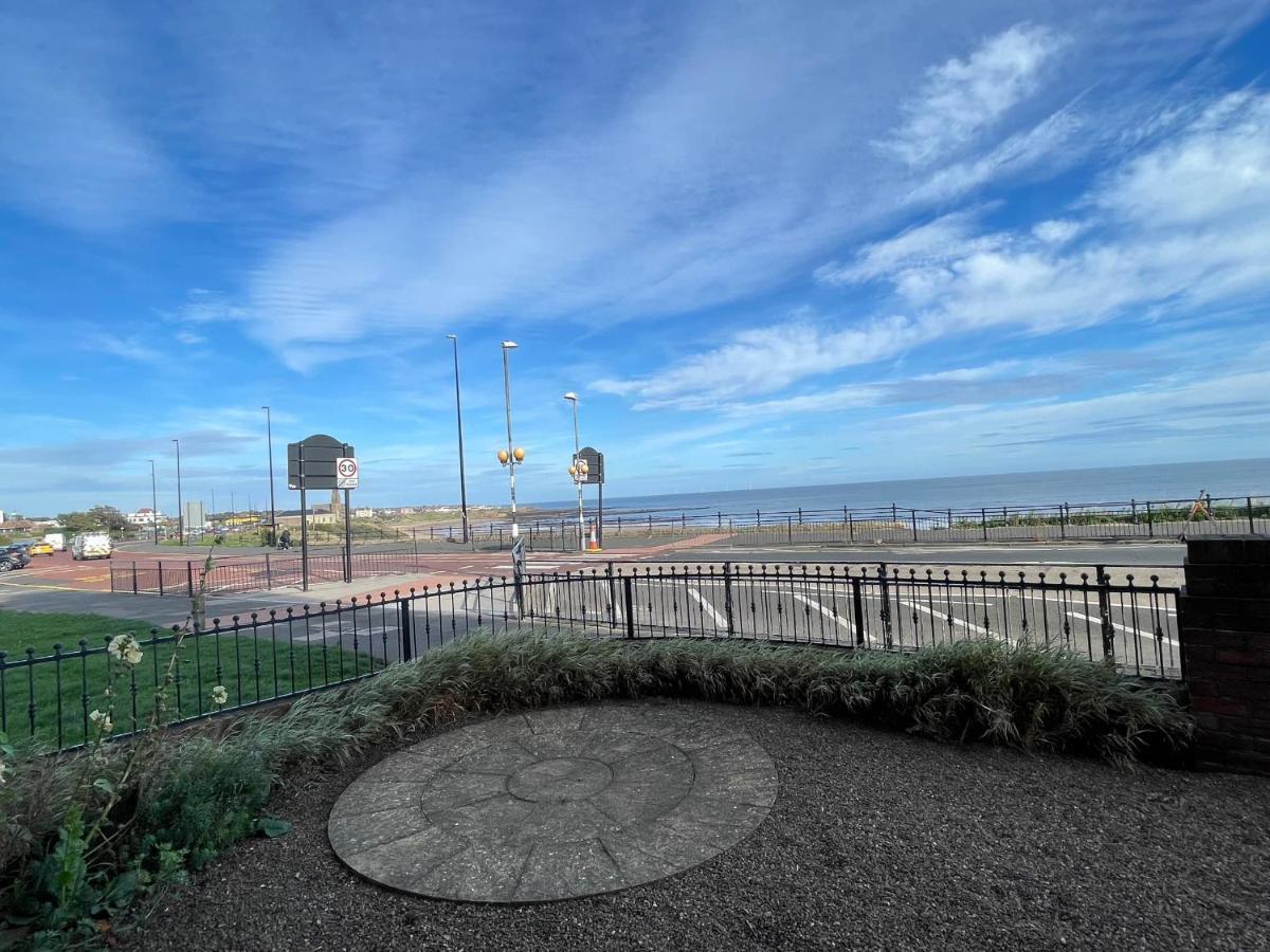 The Beach Front Apartment, Amazing Frontline Sea Views Tynemouth Esterno foto